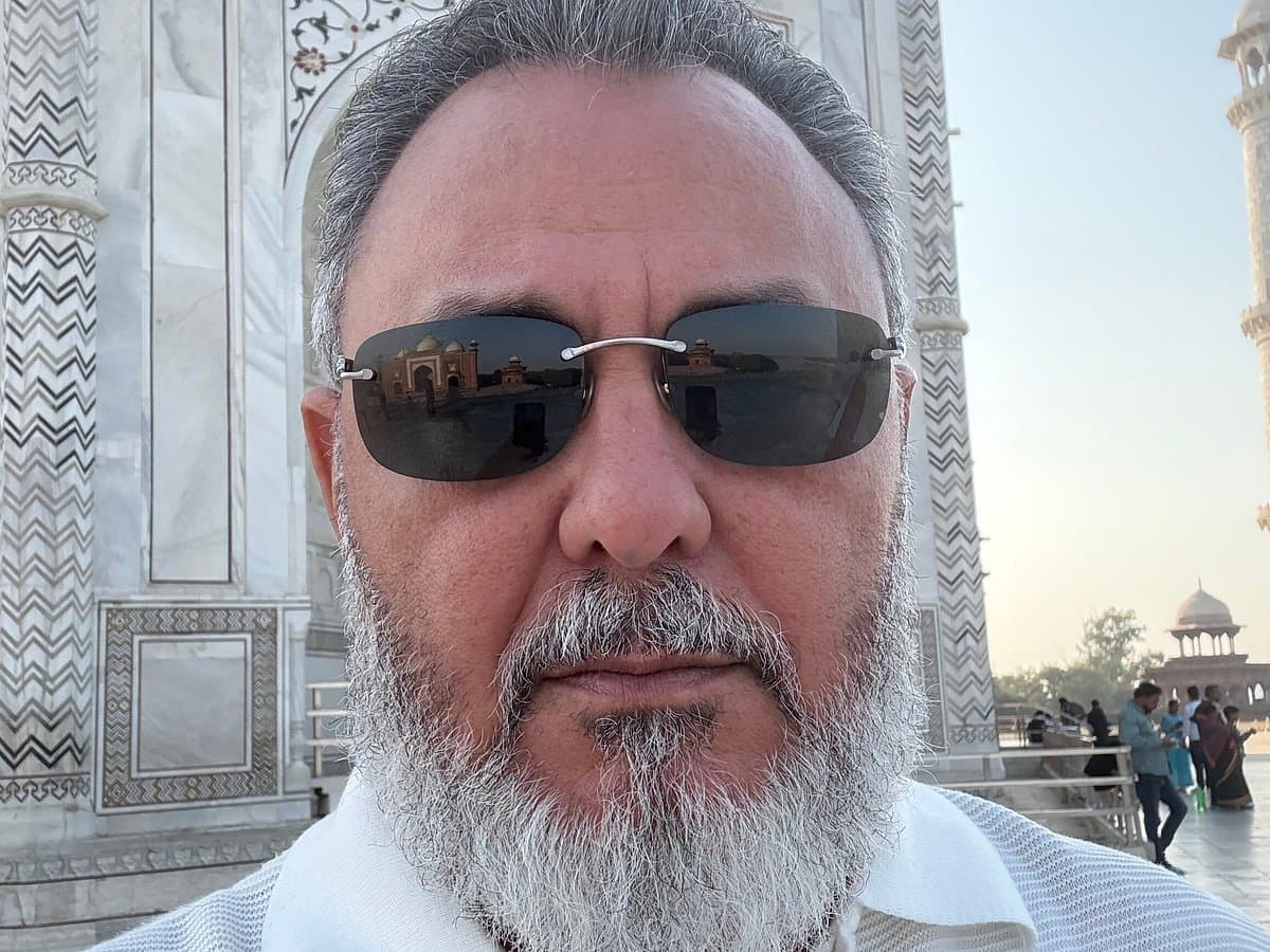 Anwar Khan, private India tour guide, at the Taj Mahal — Taj International Tours